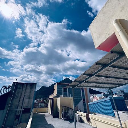 Dss Home Stay Just 500 Meter Girivalam Road ติรุวันนามาลัย ภายนอก รูปภาพ